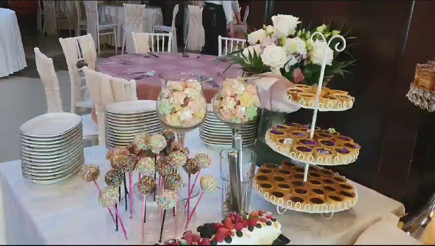 Încarcă clipul video: Candy bar nunta